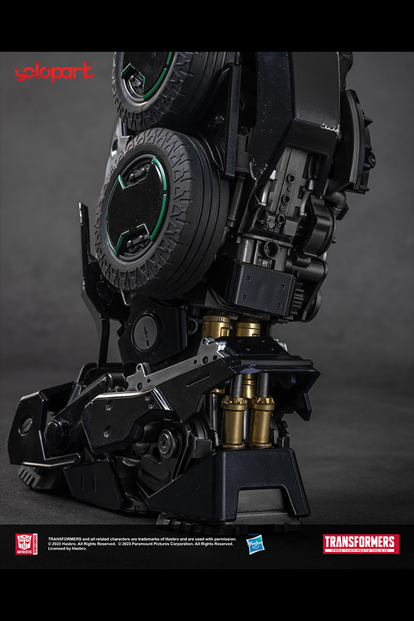 Nemesis Prime 24" Statue