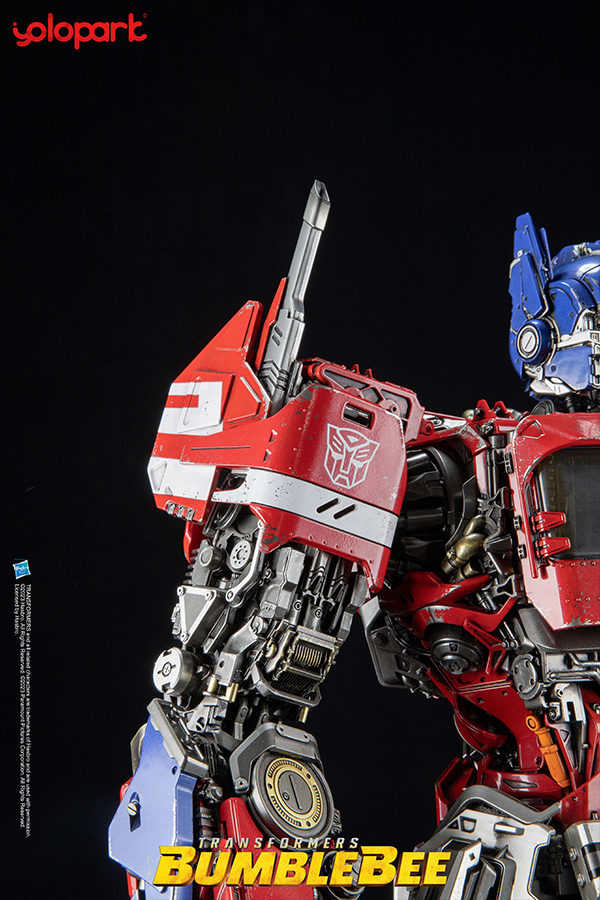 Optimus Prime 24″ Statue – [Standard Version]